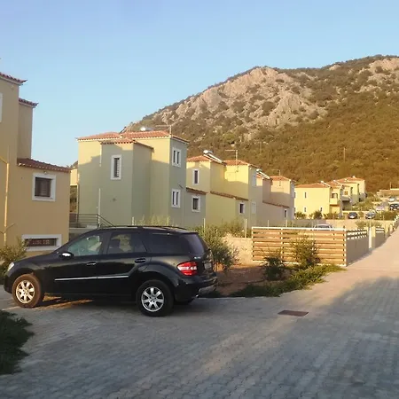 Gr8 Luxury Villas * Ermioni